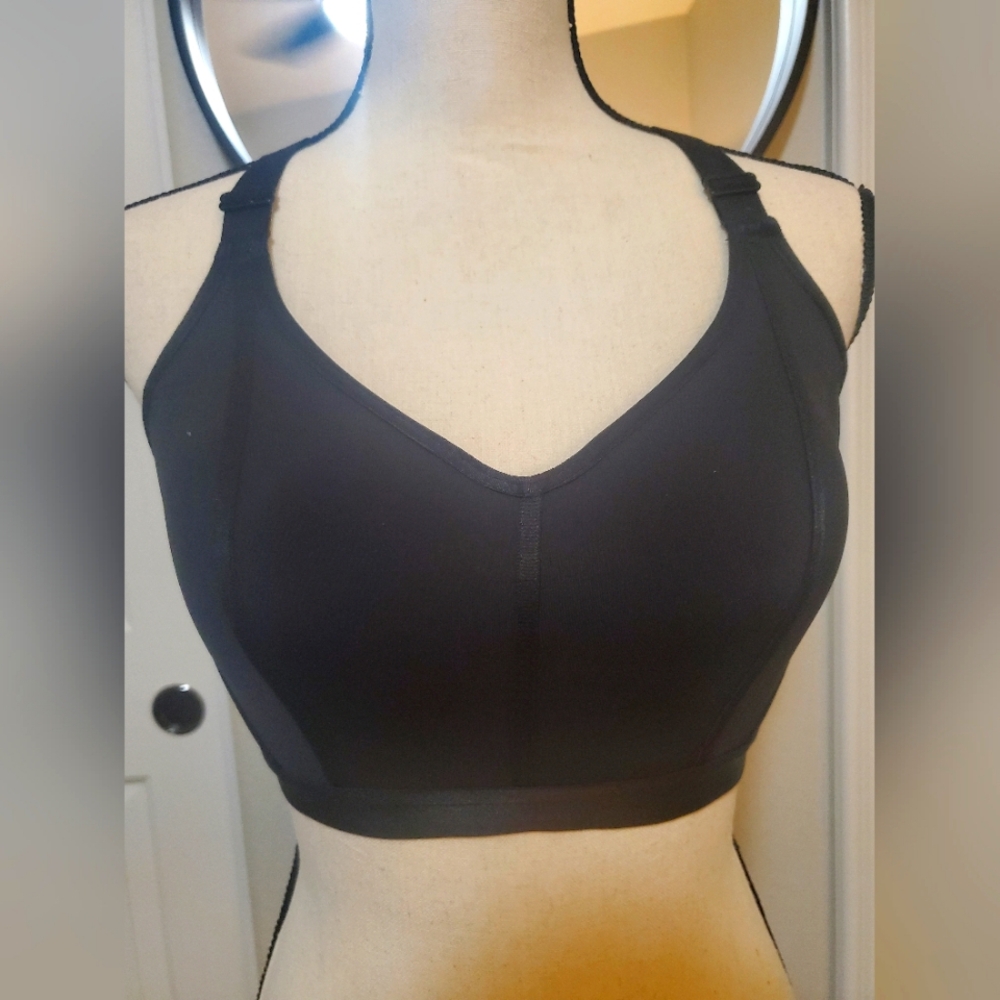 VICTORIA'S SECRET STRAPPY SPORTS BRA 32DDD (F)
